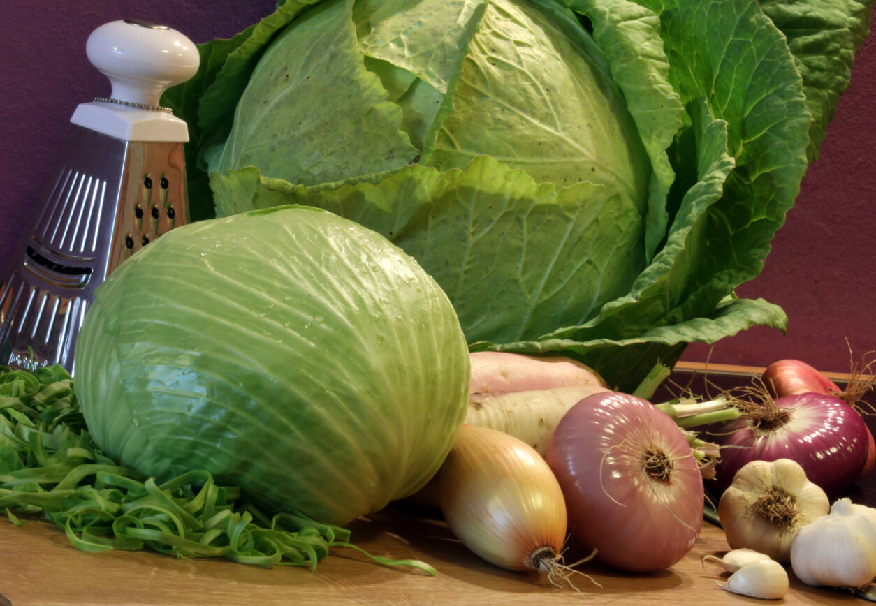 Priprava Varaždinskega zelja za kisanje